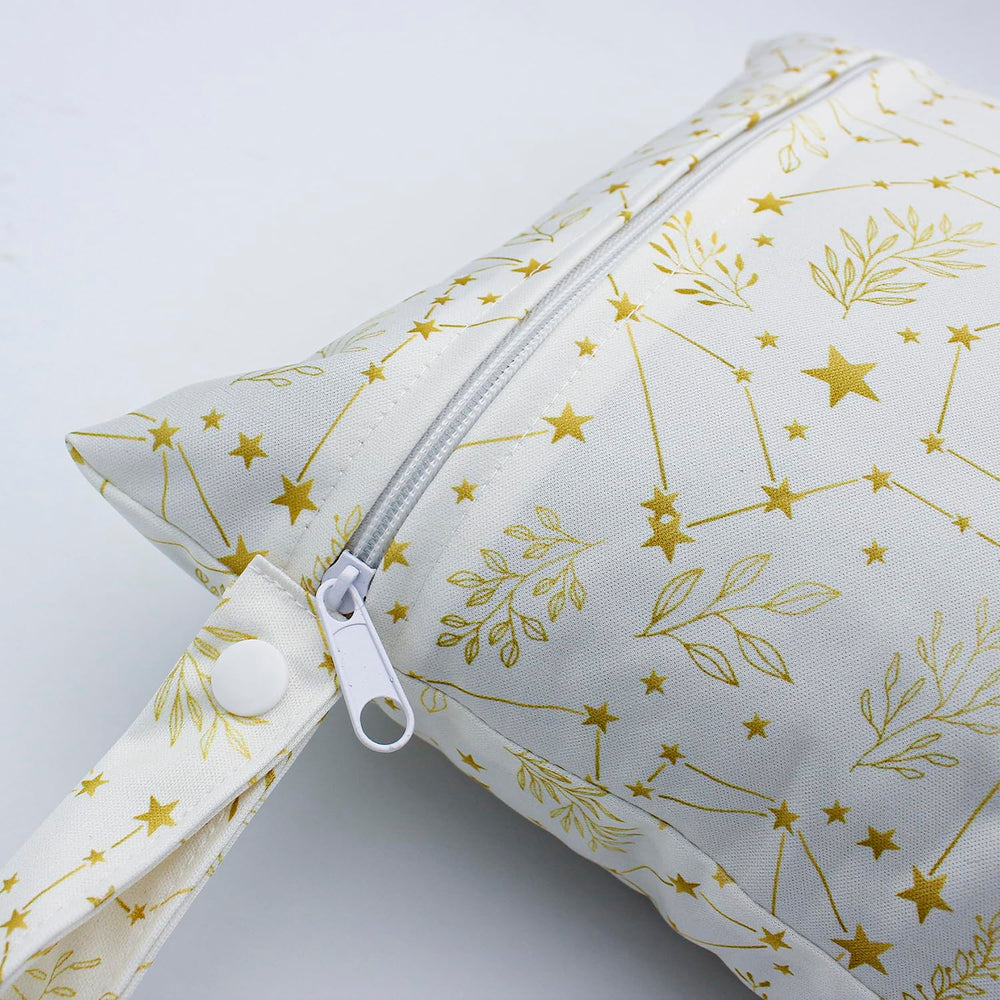 YULUONAPS wet bag is travel-friendly for gym and beach days.