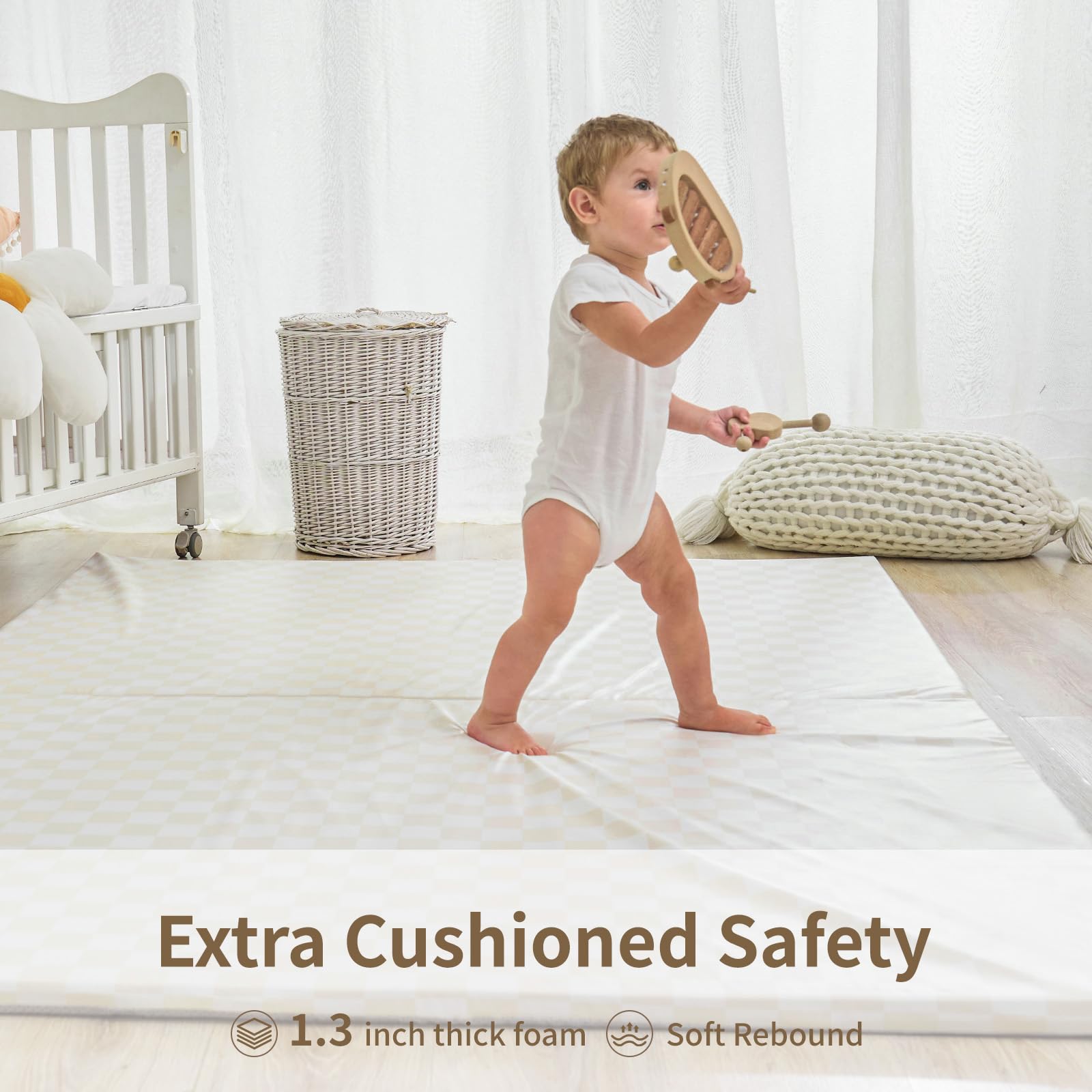 Yumiio non-slip back texture keeps the mat securely in place during play.
