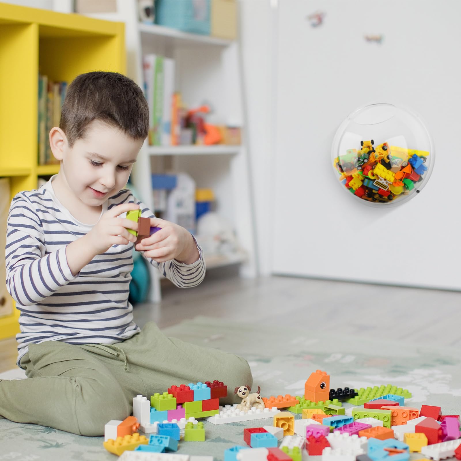 Yungyan classic-style dispenser display suits kids' rooms and play areas.