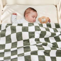 Yurhap checkered baby blanket fabric closeup highlights plush microfibre feel