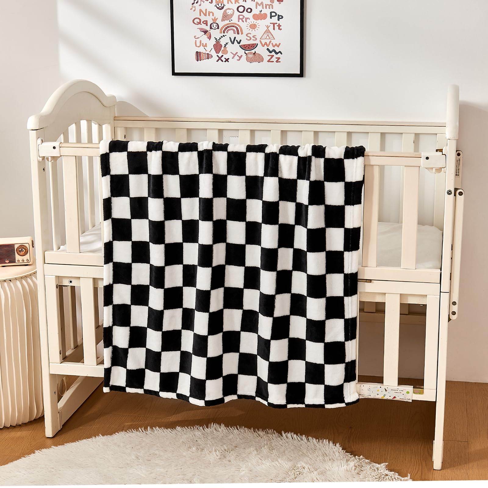 Yurhap checkered baby blanket gift-ready presentation