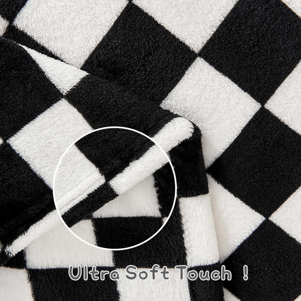 Yurhap checkered baby blanket used as nursing cover during feeding