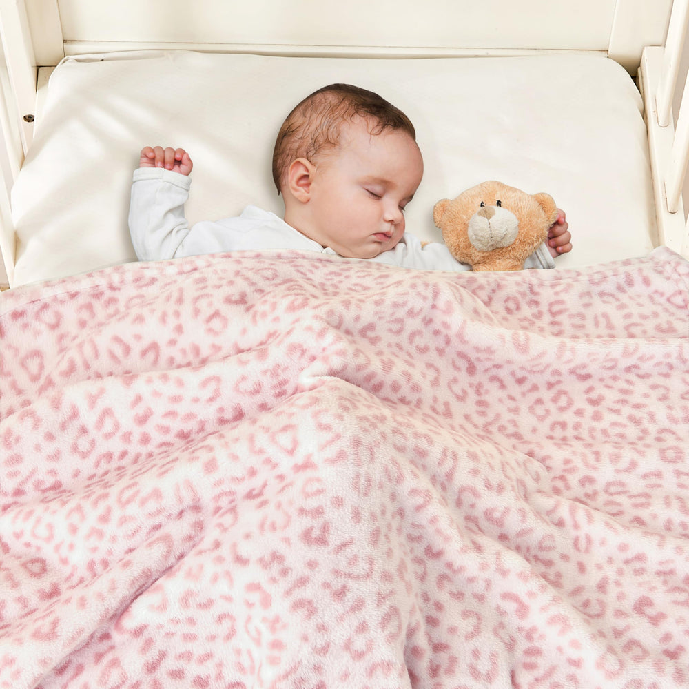 Yurhap leopard print baby blanket in crib emphasizes breathable comfort