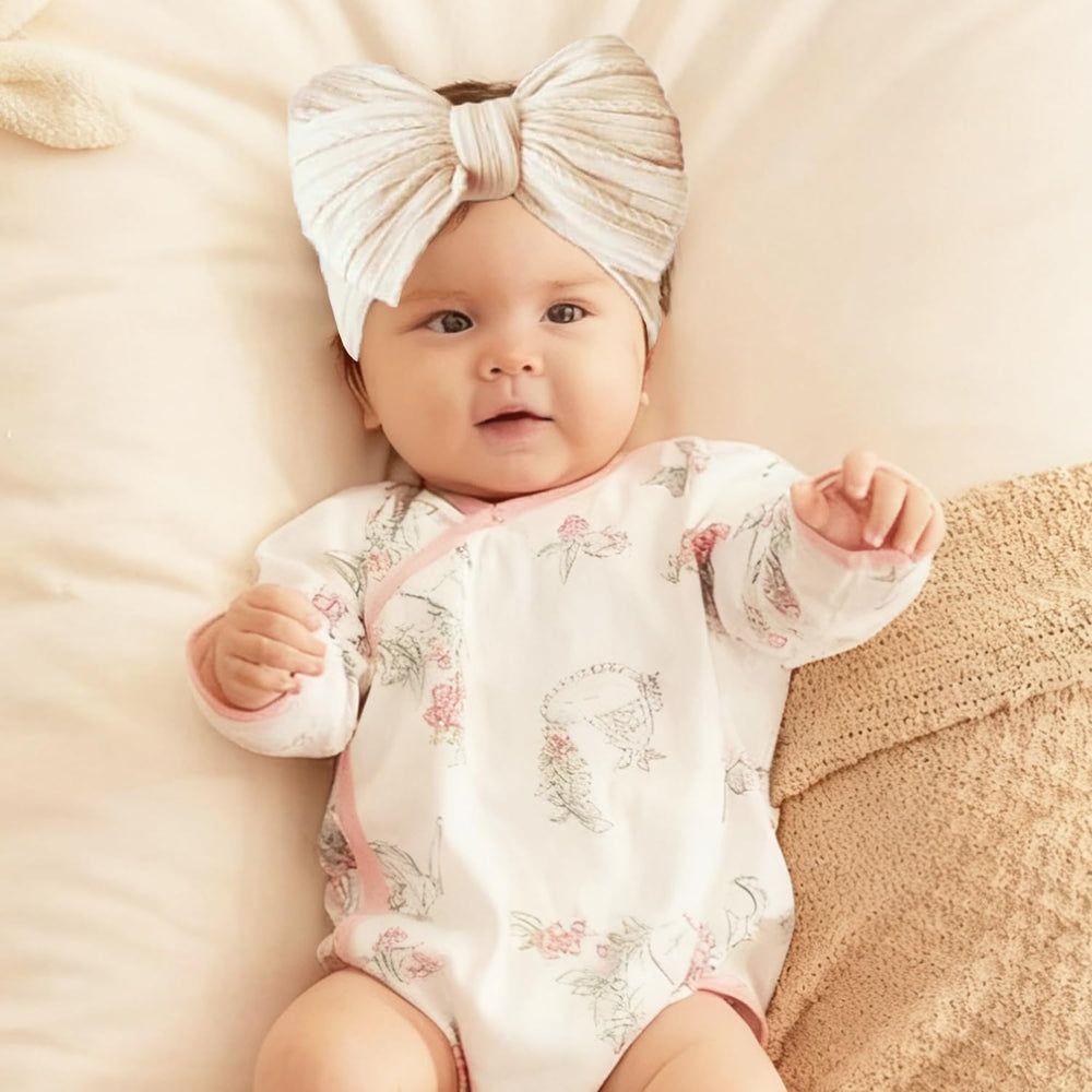 YWAOAIJD white mix headbands add subtle radiance to any outfit.