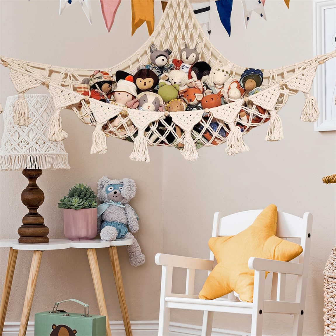 YJWZWE plush-toy storage hammock demonstrates high capacity for kids' plushies.