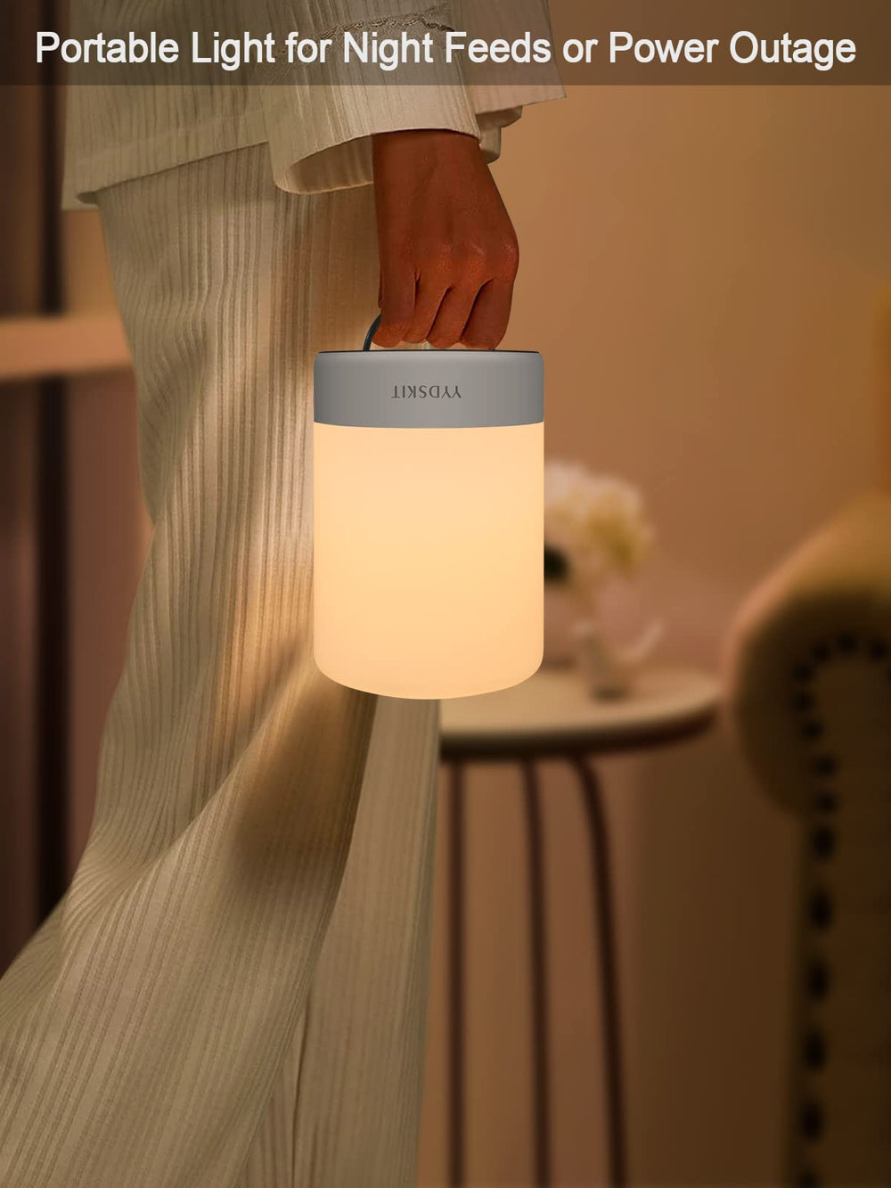 YYDSKIT breastfeeding night-use scene showing gentle light during feeds.