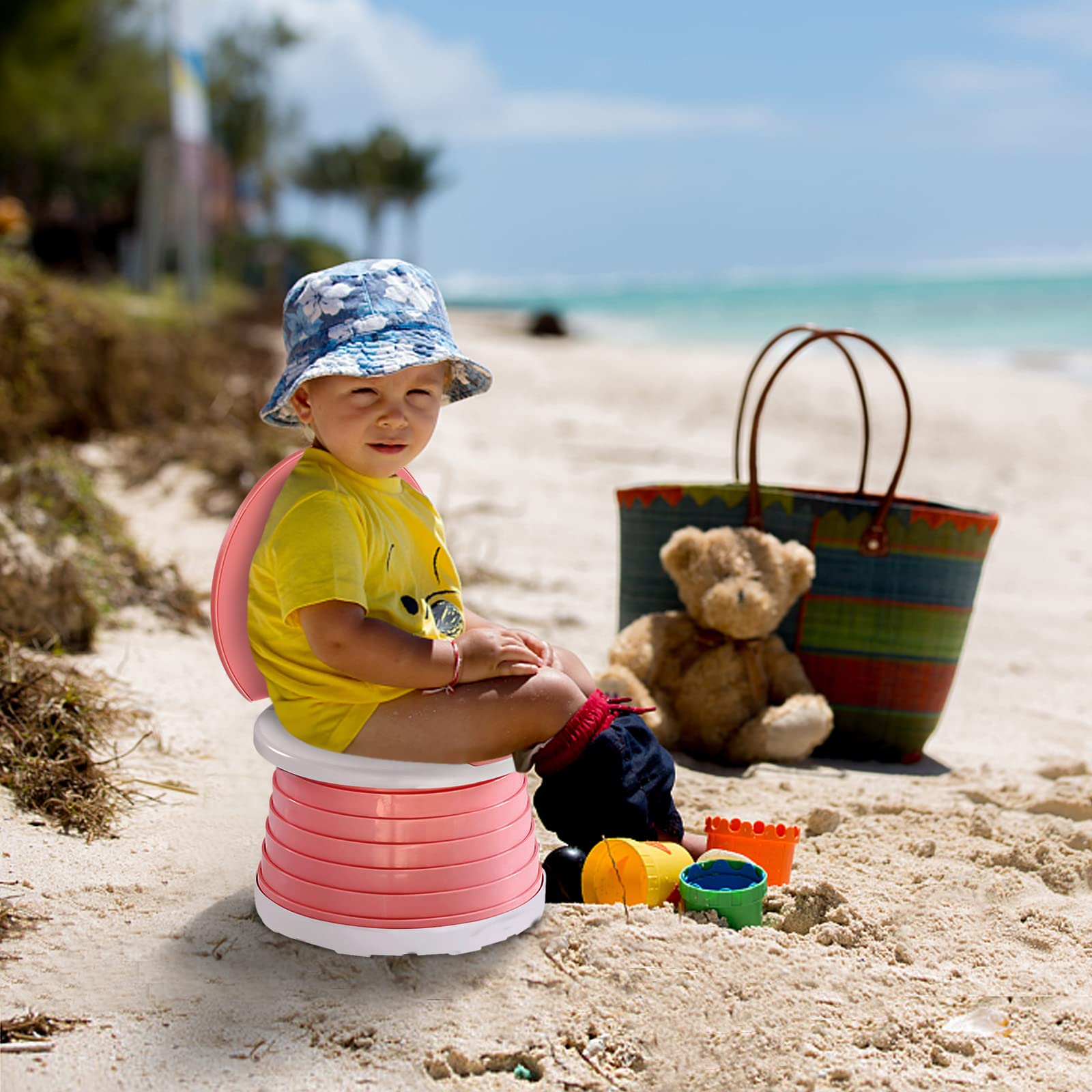 YZNlife travel potty ABS material offers sturdy, safe seating.