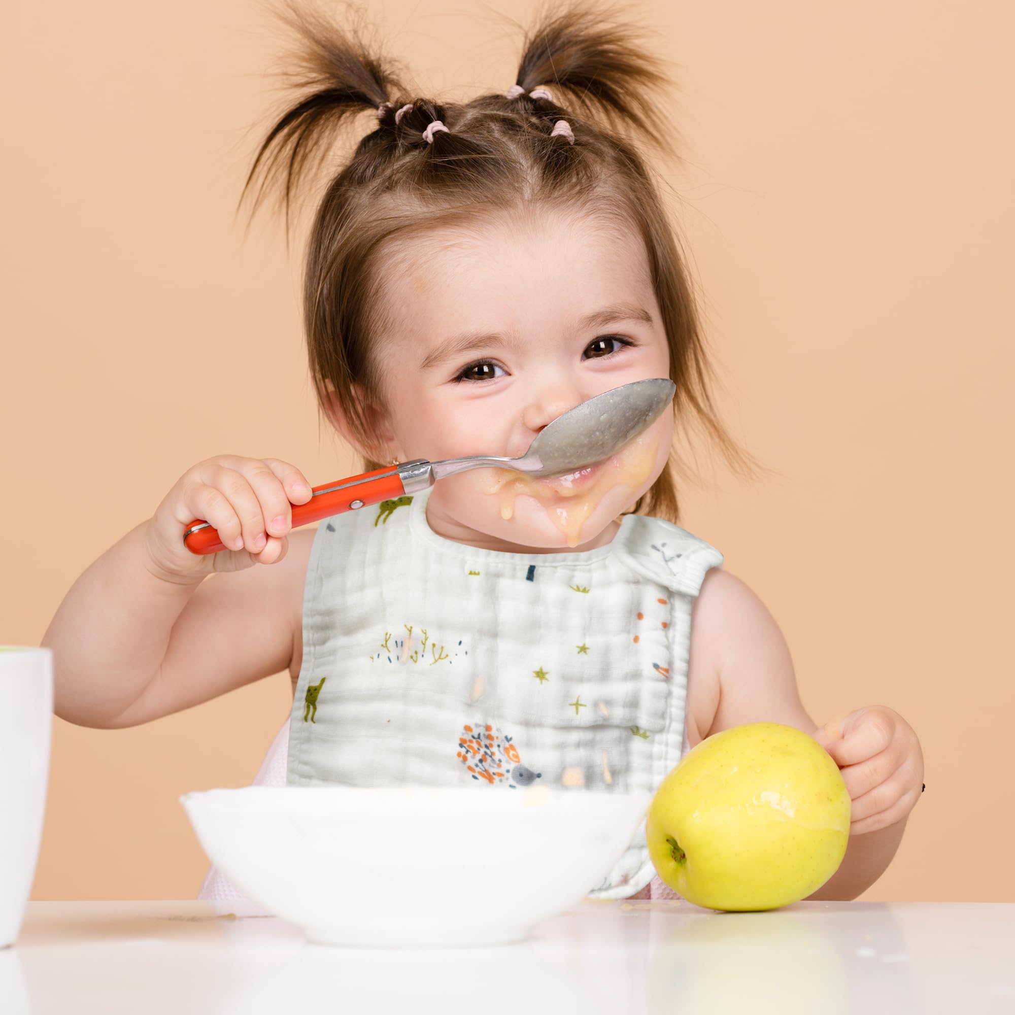 Zainpe adjustable snap bib grows with baby