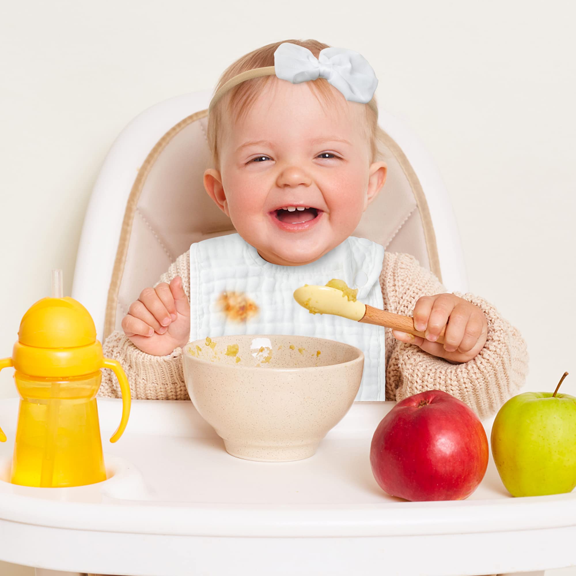 Zainpe baby bib size 10-2x7-6in fits growing babies.