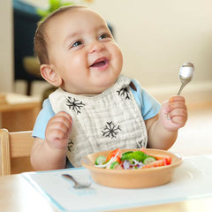 Zainpe deer pattern bib helps keep baby dry during feeds and drool.