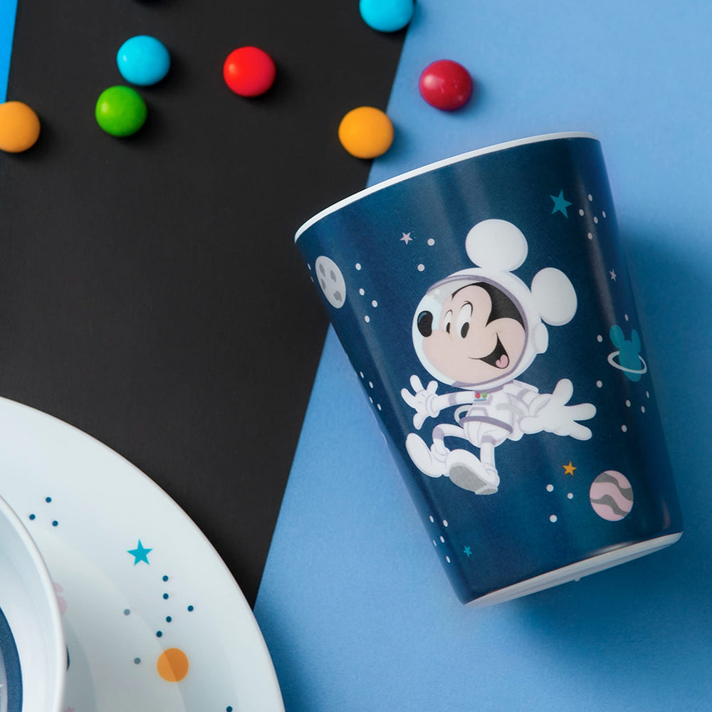 Zak Designs Disney Mickey Mouse artwork—bold character art to spark mealtime enthusiasm.