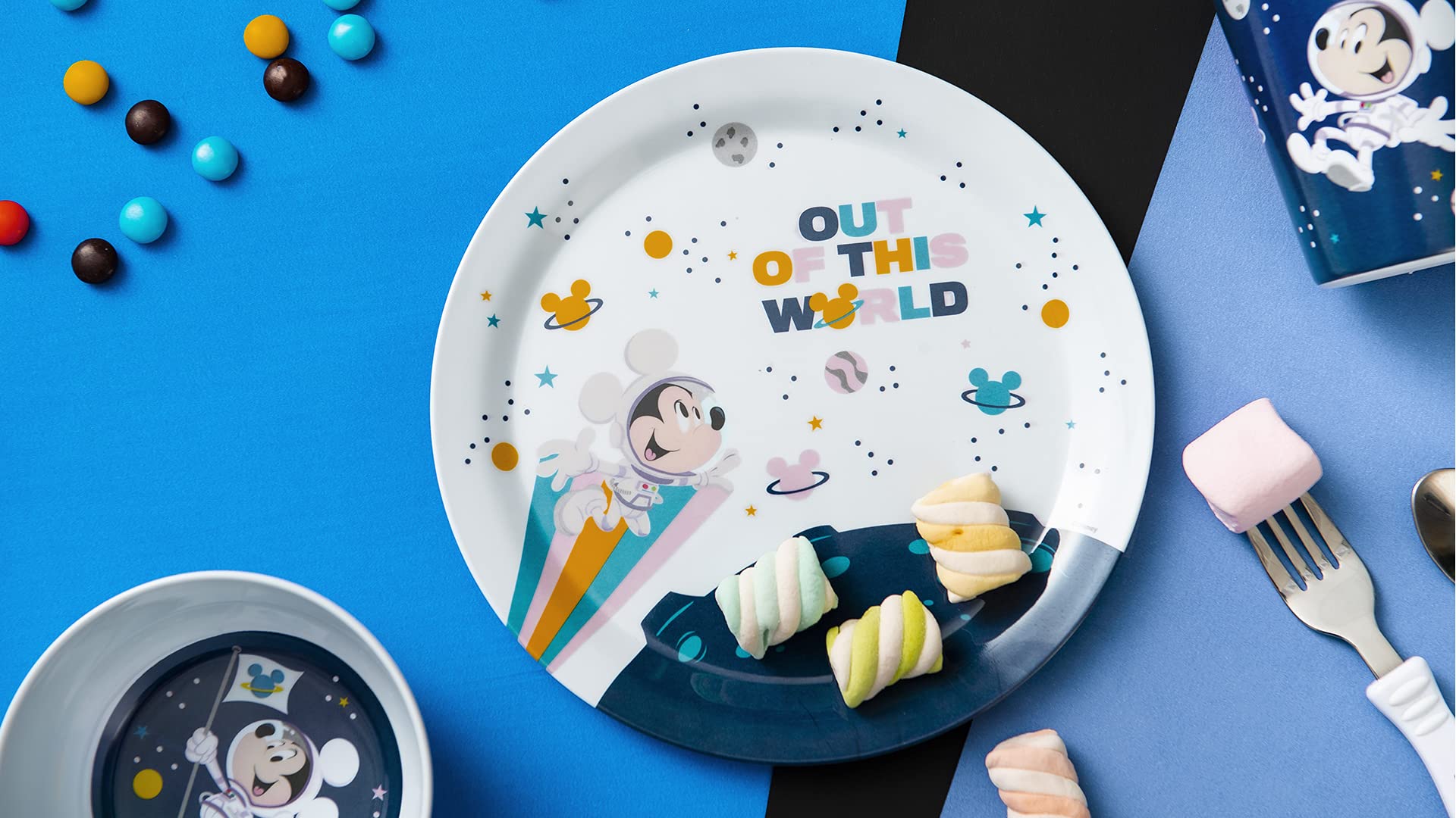 Zak Designs Disney Mickey Mouse dinnerware—top-rack dishwasher safe for busy families.