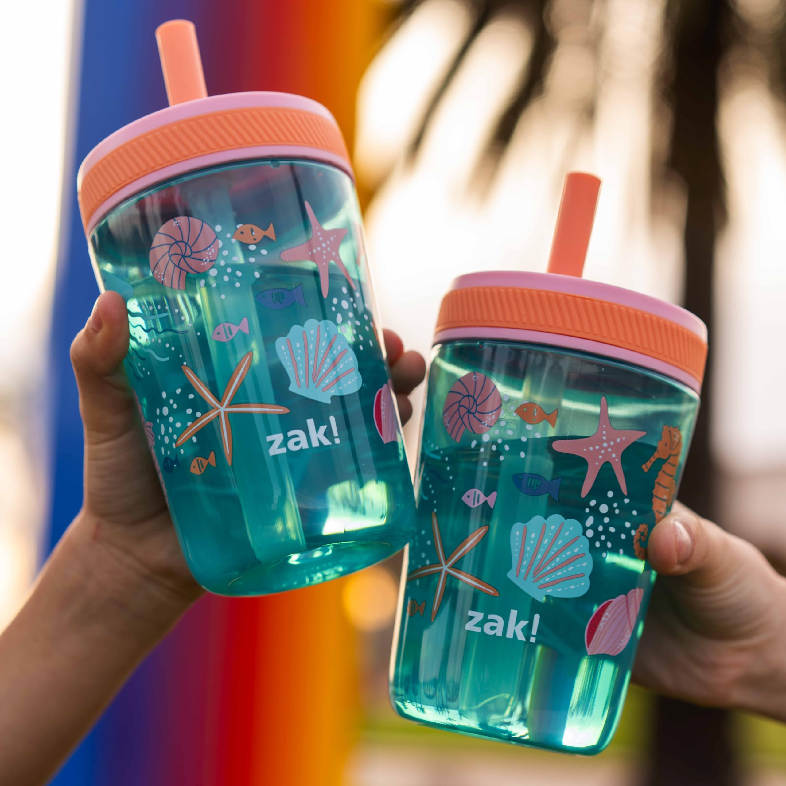 Zak Designs Kelso leak-proof lid close-up shows easy, mess-free sipping for active children