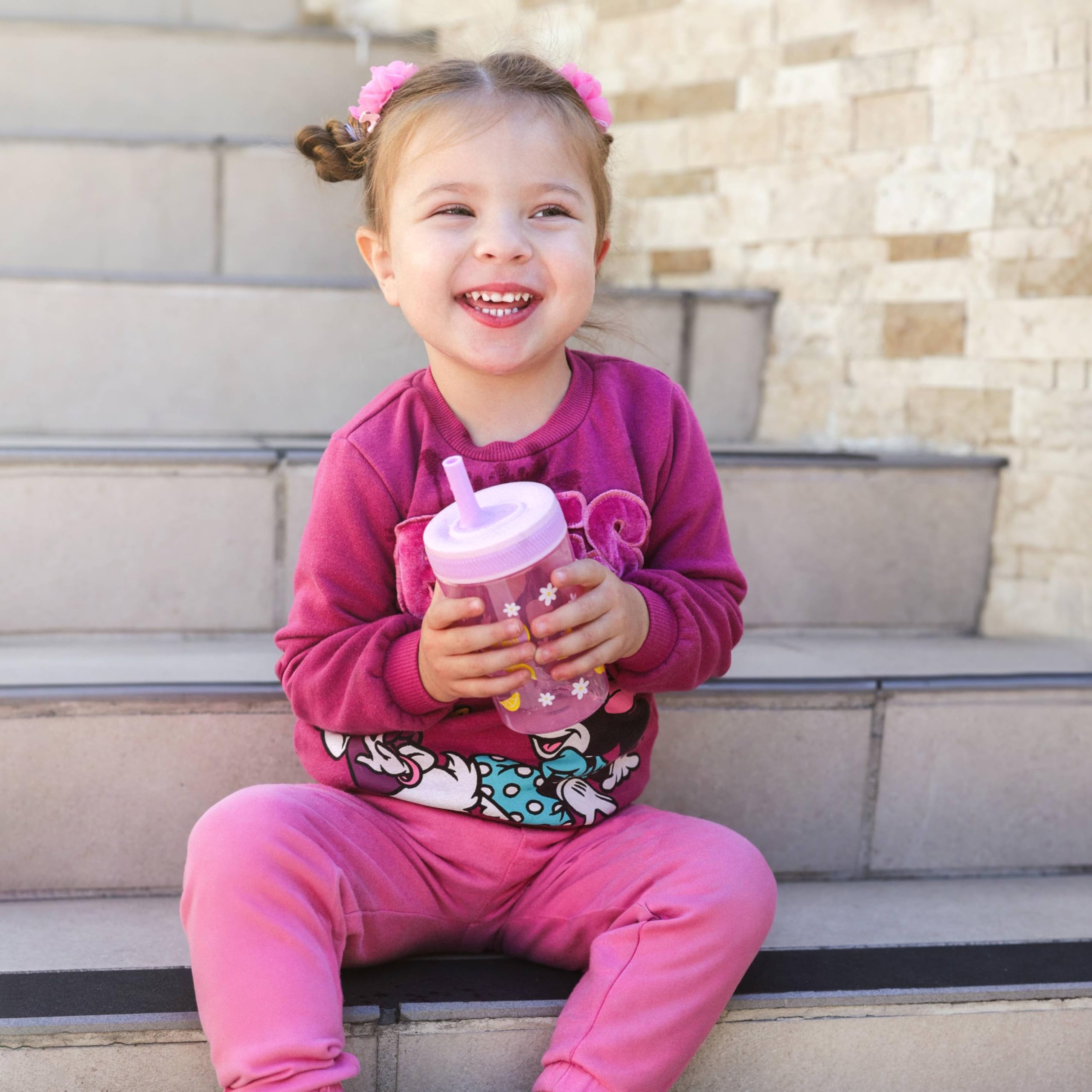 Zak Designs Kelso silicone straw provides soft kid-friendly sipping
