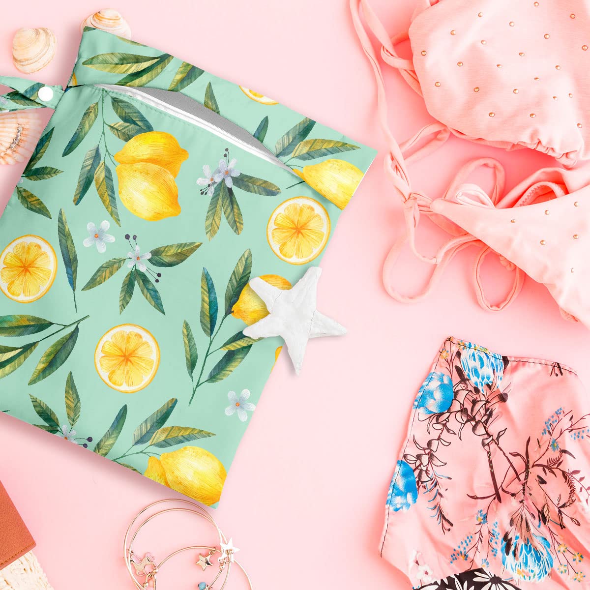 zcyxuuw travel-diaper-organizer alt text suggests versatile storage for diapers and essentials.