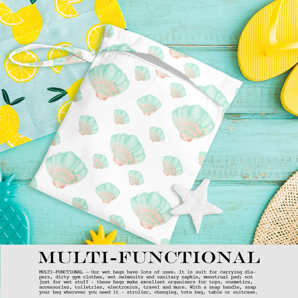 zcyxuuw wet bag 26x32cm size highlights roomy capacity for cloth diapers and travel essentials.