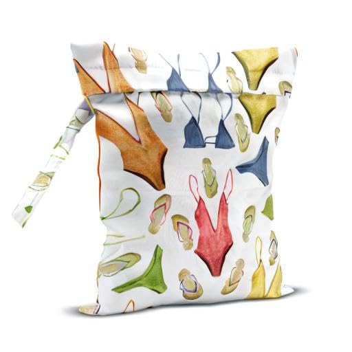 zcyxuuw Wet Bag features snap handle for easy hanging and access.