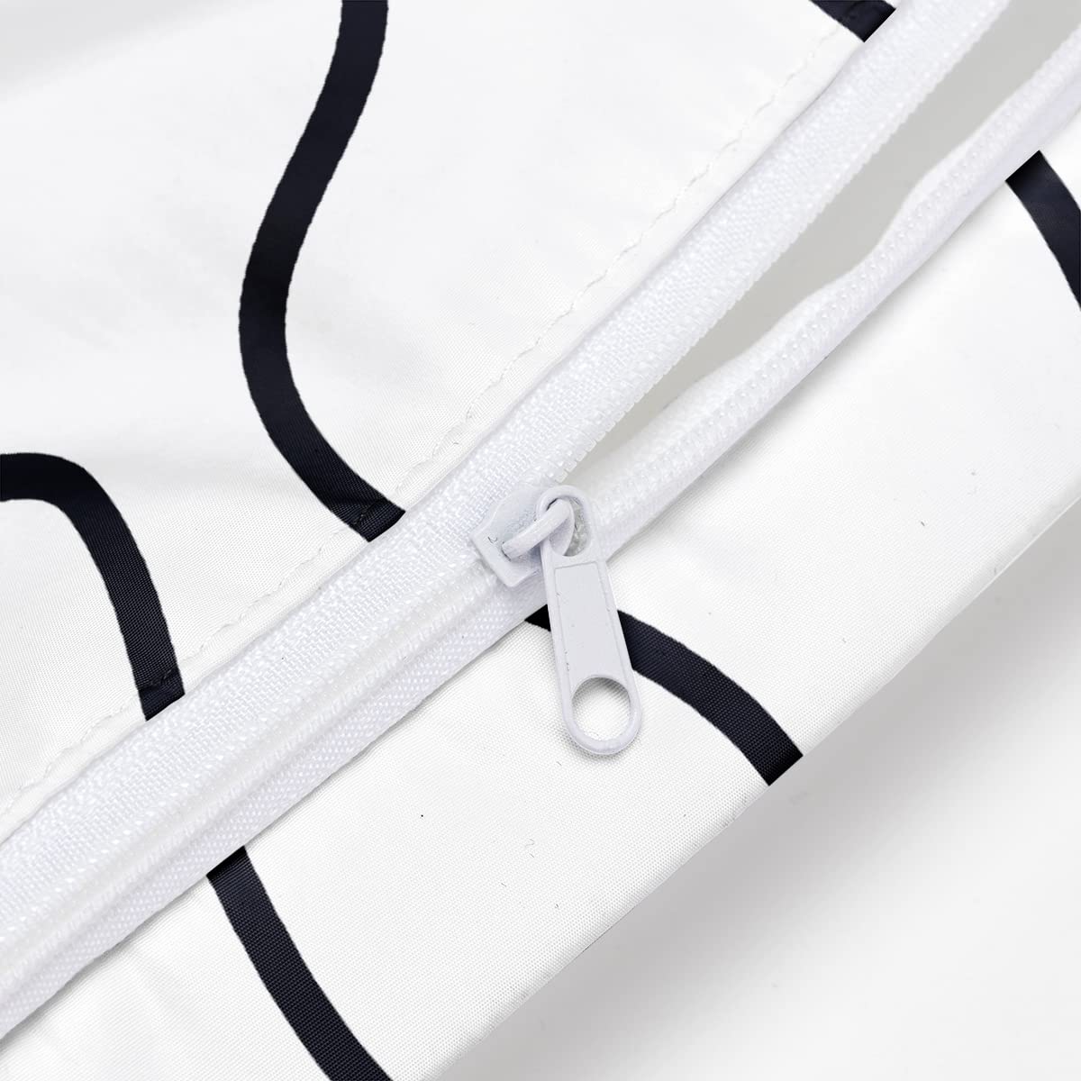 zcyxuuw Wet Bag fits travel gear, cosmetics, and small items securely.