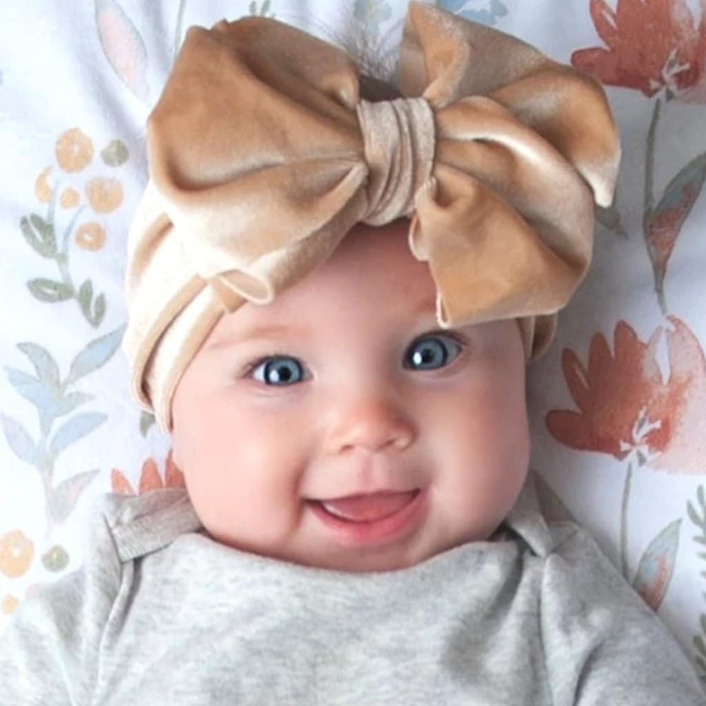Zenarao Baby Bows solid colors set complements outfits and moods.
