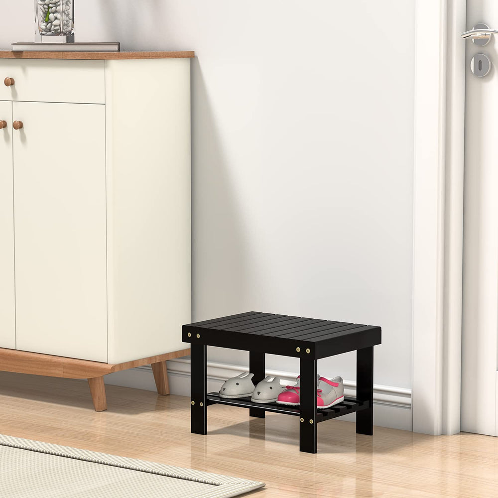 Zhuoyue wooden step stool by bed for night-time grooming.