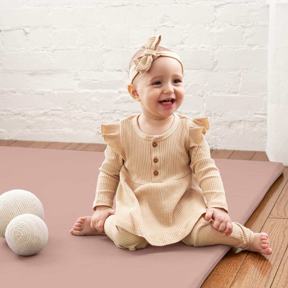 ZICOTO 48x48-inch play mat area provides spacious crawls and plays.