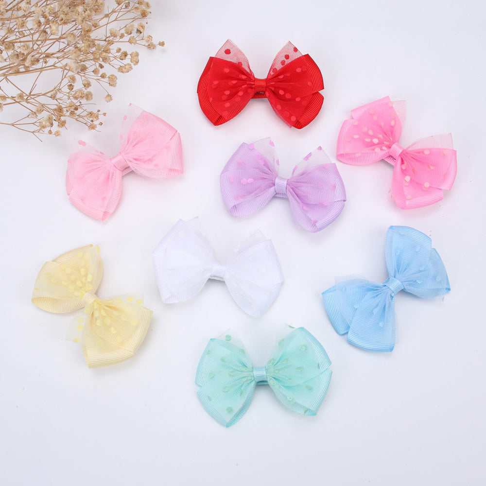 Zolyco photography-ready bow on clip adds charm to portraits and shoots