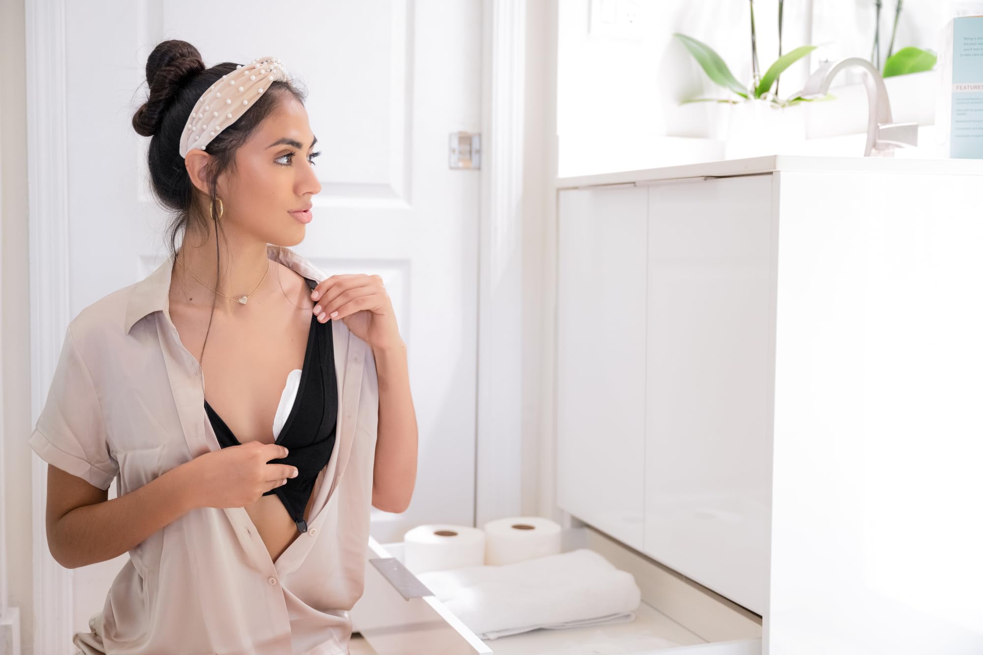 Zomee BPA-free nursing pads designed for skin-safe wear