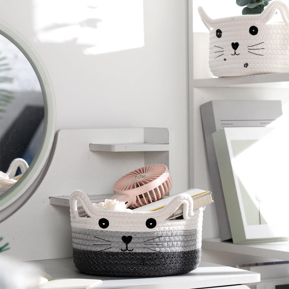Zopeal cat toy bin – keeps pet toys tidy for daily playtime.