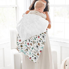 ZoUbqchY Bugs Hunt blanket coordinates with nursery decor.