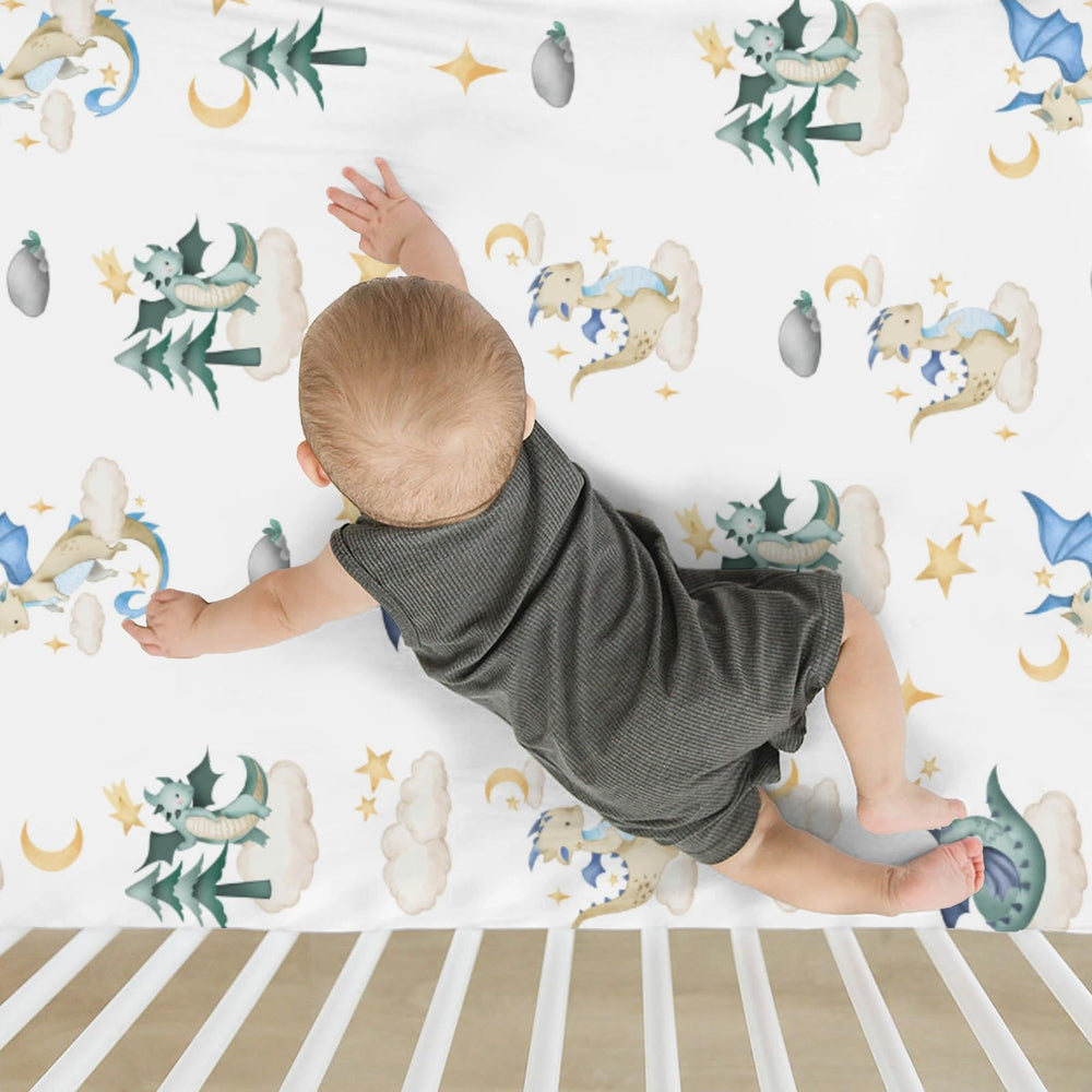 ZoUbqchY fade-resistant crib sheet retains vibrant color after washes.