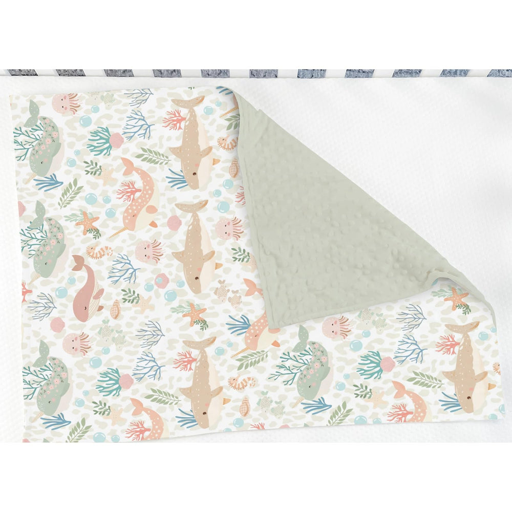 ZoUbqchY Girly Whale blanket folded emphasizes compact portability