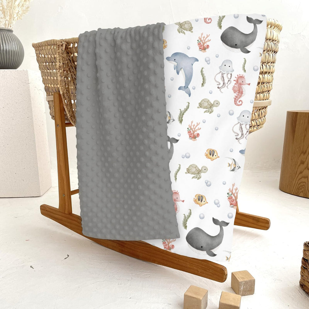 ZoUbqchY double-layer sea-animals blanket warm yet breathable for all seasons