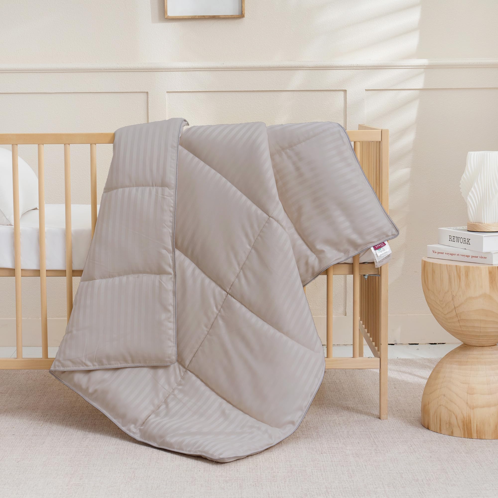 ZPECC Toddler Comforter packaged image indicating easy storage and gifting option