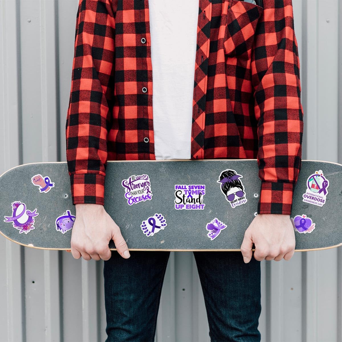 ZULUVINYL easy-apply stickers allow quick, mess-free decoration of surfaces.