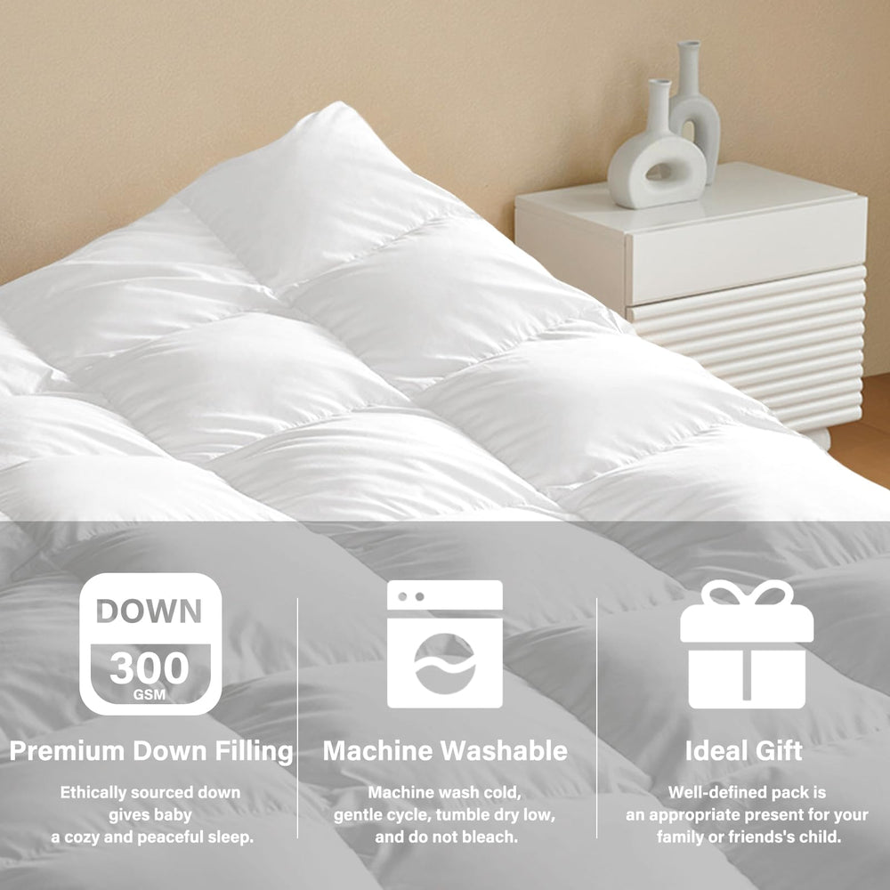 zzlamb moisture-repellent fast-drying comforter—helps baby stay dry