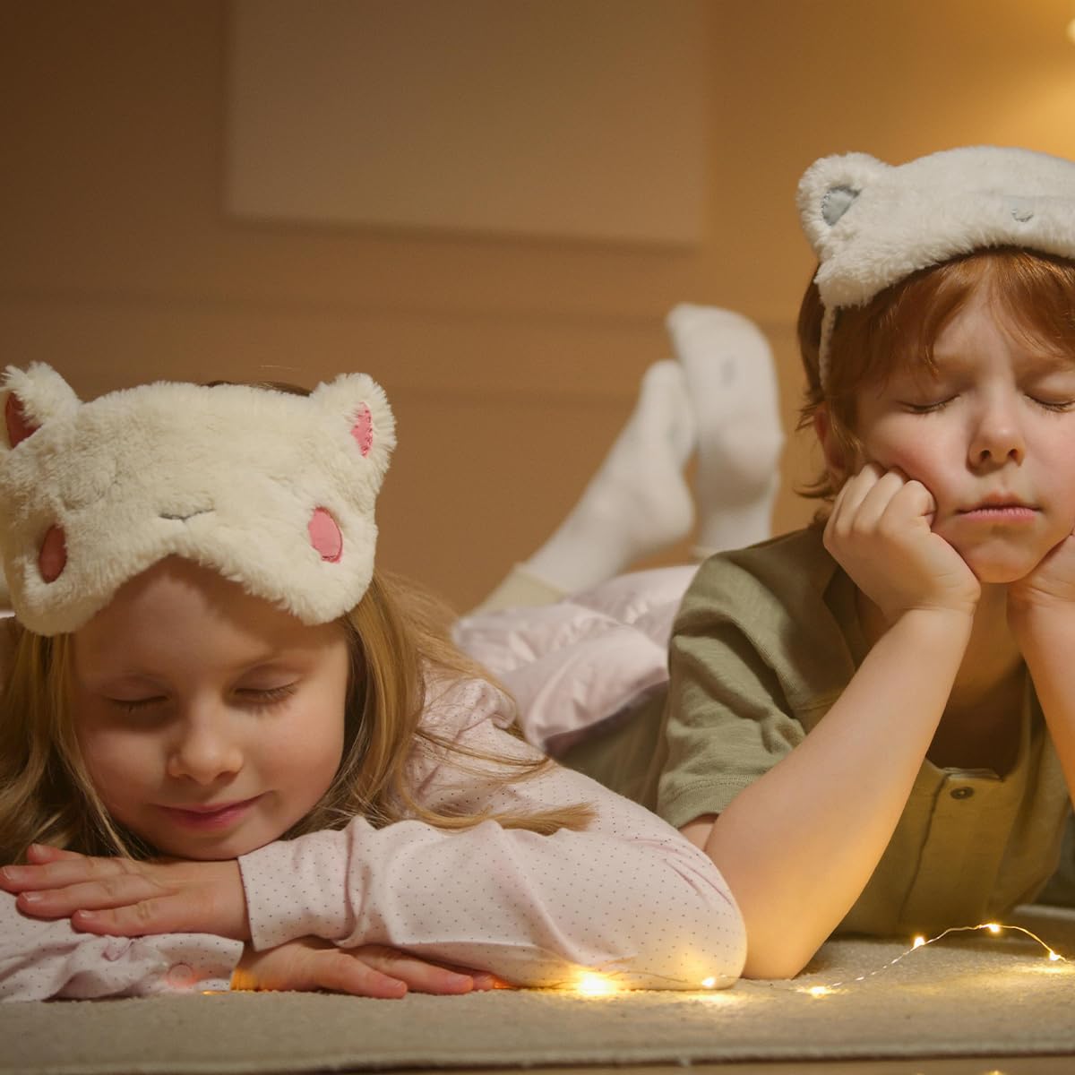 zzlamb Toddler Comforter noiseless shell supports undisturbed naps.